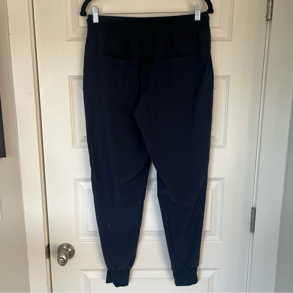 Amazon Joggers - Picture 2 of 2